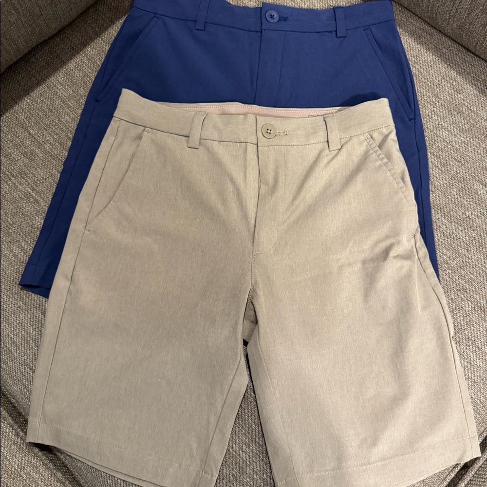 Boys Vineyard Vines performance shorts. VGUC.
